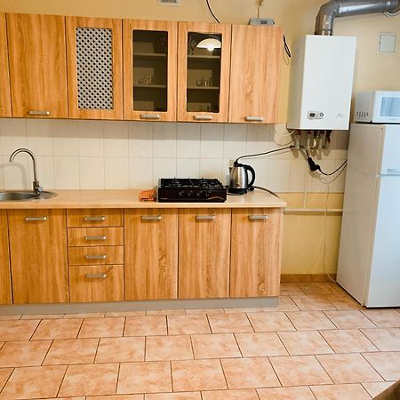 Apartments Domovik Мостова 5 Кв 38 Mukatjeve Exteriör bild