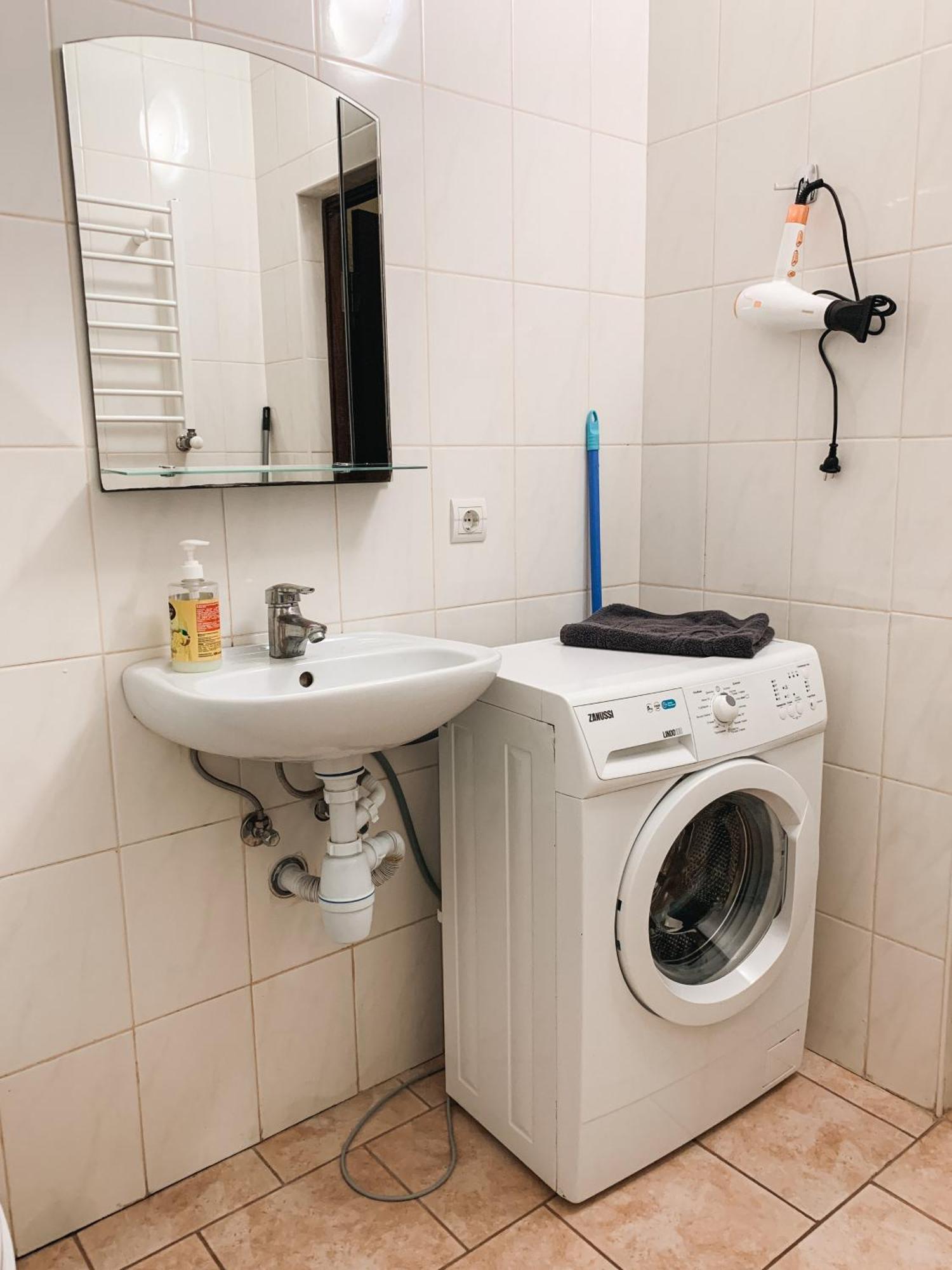 Apartments Domovik Мостова 5 Кв 38 Mukatjeve Exteriör bild
